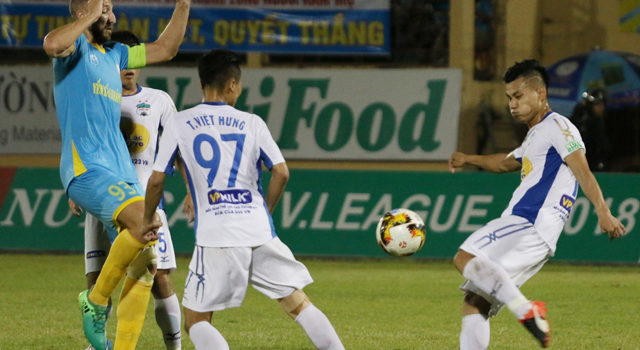 Bầu Đức chỉ thị HAGL gửi đơn khiếu nại công tác trọng tài